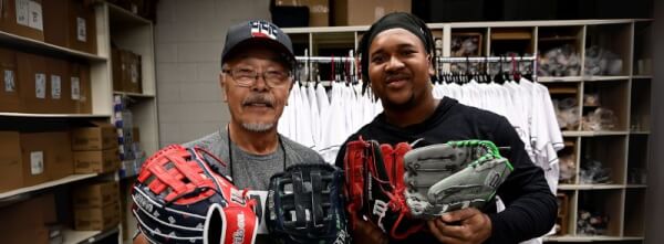 Wilson Professional Gloves & Mitts
